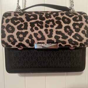 NWOT Michael Kors Crossbody